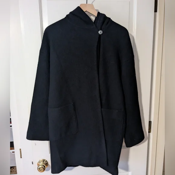 Aritzia Black Wool Jacket - Picture 1 of 5